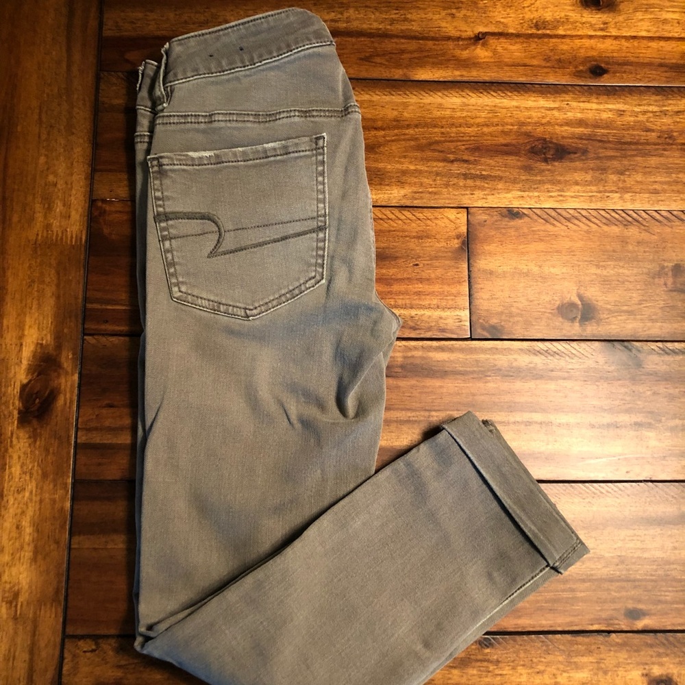 American Eagle crop jeans